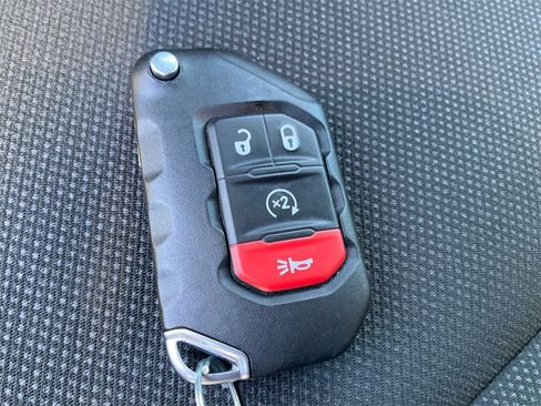 Used 2023 Jeep Wrangler Unlimited Sport image 30