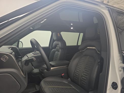 Used 2024 Rivian R1S Adventure AWD/4WD image 20