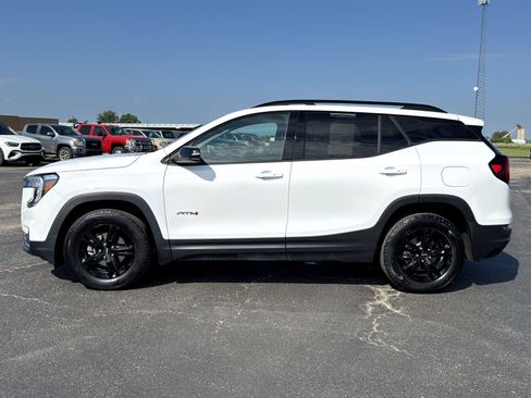 Certified 2023 GMC Terrain AT4 AWD/4WD image 7