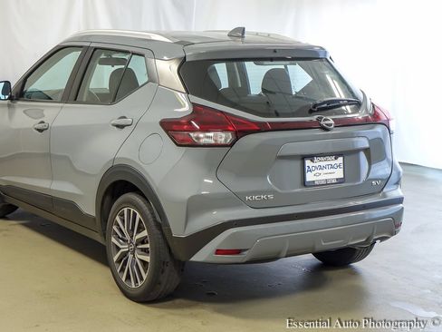 Used 2022 Nissan Kicks SV FWD image 7