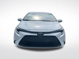 Used 2025 Toyota Corolla LE FWD video 2