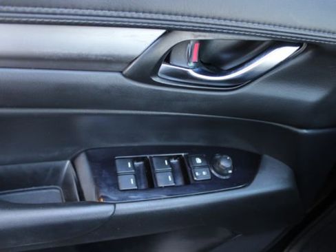 Used 2020 MAZDA CX-5 Touring image 7