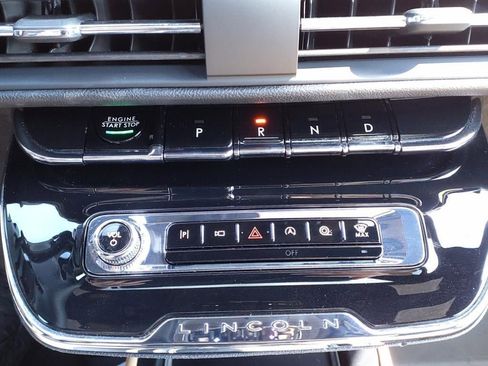 New 2023 Lincoln Corsair Reserve w/ Equipment Group 202A image 43