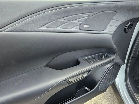 Used 2026 Lexus RX 450h Luxury w/ Convenience Package image 29