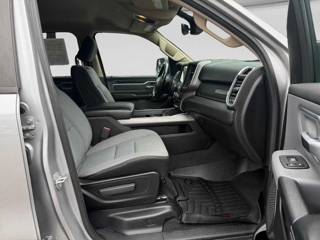 Used 2019 RAM 1500 Big Horn AWD/4WD image 17