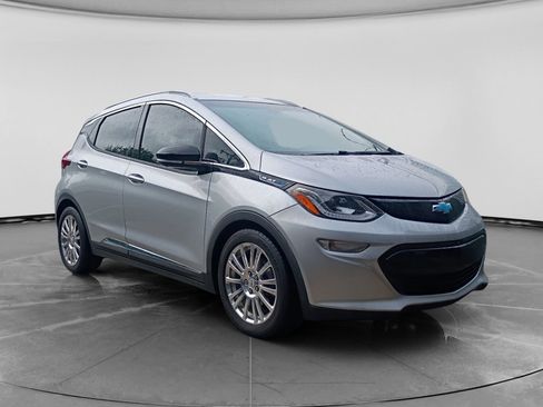 Used 2017 Chevrolet Bolt Premier FWD image 1