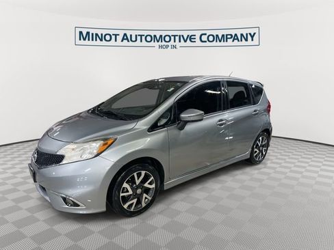 Used 2015 Nissan Versa Note SR w/ SR Tech Package image 4