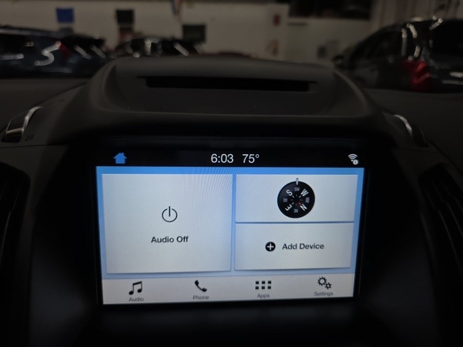 Used 2018 Ford Escape SE w/ SE Sync 3 Package AWD/4WD image 17