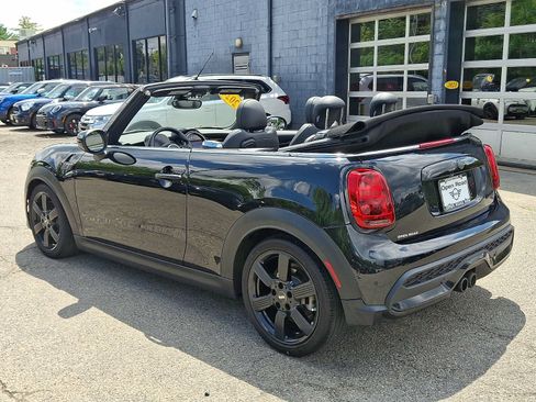 Used 2024 MINI Cooper S FWD image 4