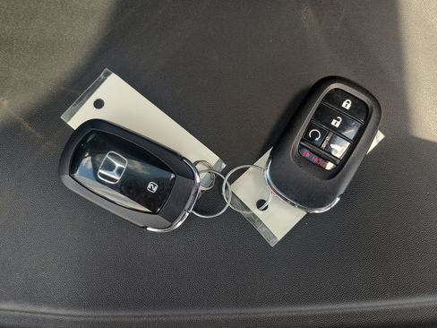 Used 2025 Honda CR-V EX-L image 31