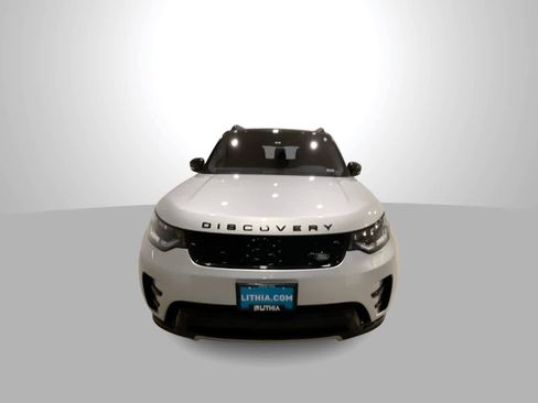 Used 2020 Land Rover Discovery HSE image 3