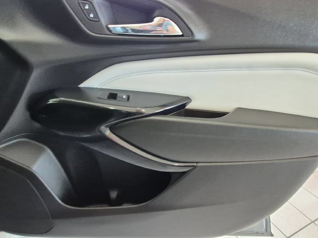 Used 2026 Chevrolet Trax LT FWD image 29