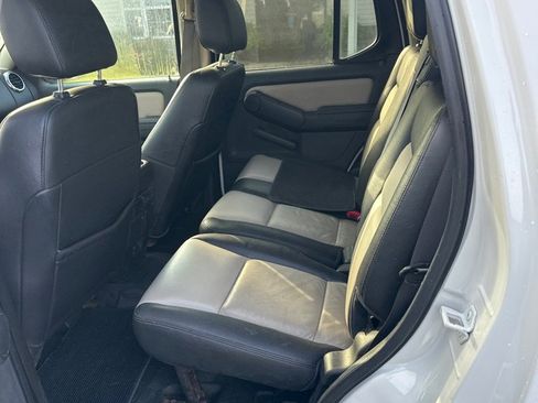 Used 2008 Ford Explorer Sport Trac Limited image 12