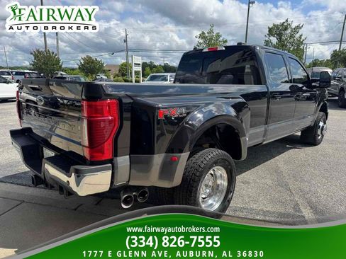 Used 2022 Ford F350 Lariat w/ Lariat Ultimate Package AWD/4WD image 6