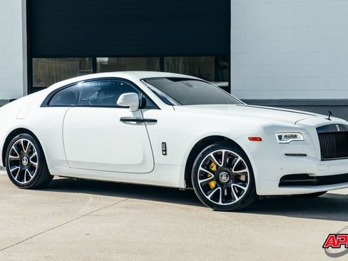 Used 2019 Rolls-Royce Wraith RWD image 40