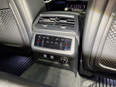 Used 2020 Audi S7 Premium Plus w/ S Sport Package image 37