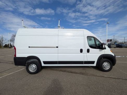 Used 2023 RAM ProMaster 2500 image 25