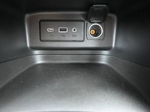 Used 2019 Chevrolet Equinox LS FWD image 28