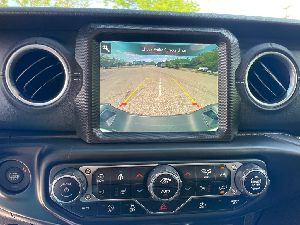 Used 2022 Jeep Gladiator Overland w/ Popular Equipment Package AWD/4WD image 31