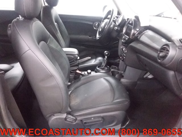 Used 2017 MINI Cooper 2-Door Hardtop FWD image 13