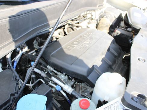 Used 2015 Honda Pilot Touring image 37