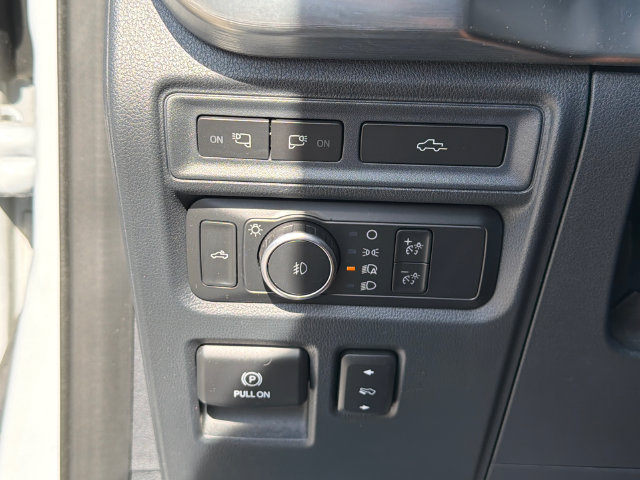 Used 2022 Ford F150 Lariat AWD/4WD image 34