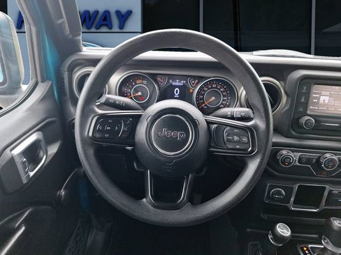 Used 2020 Jeep Wrangler Unlimited Sport AWD/4WD image 13