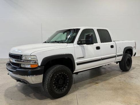 Used 2002 Chevrolet Silverado 2500 LS w/ Snow Plow Prep Pkg AWD/4WD image 1