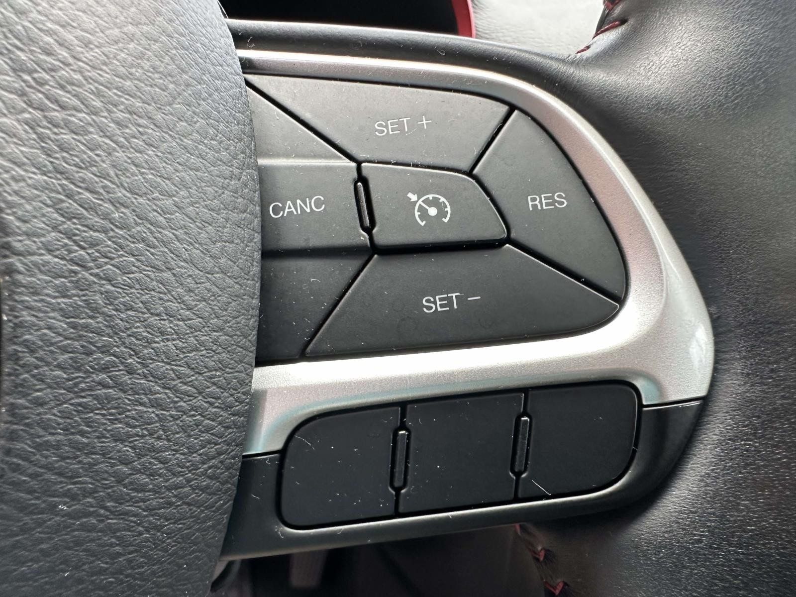 Certified 2018 Jeep Compass Trailhawk w/ Leather Interior Group AWD/4WD image 35
