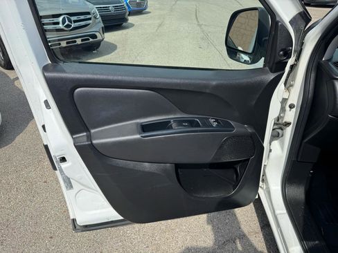 Used 2019 RAM ProMaster City Tradesman image 10