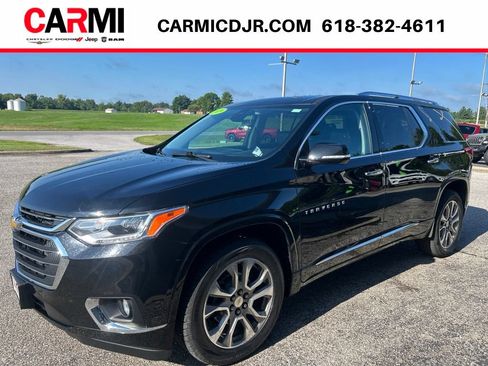 Used 2019 Chevrolet Traverse Premier w/ Driver Confidence II Package FWD image 3
