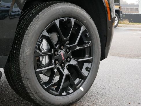 New 2026 GMC Yukon XL Elevation image 5