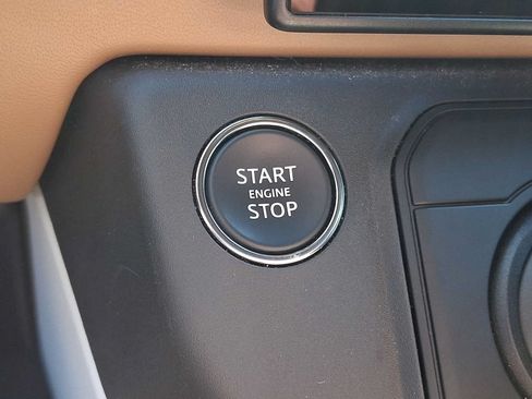 Used 2026 Land Rover Defender 110 X-Dynamic SE AWD/4WD image 21