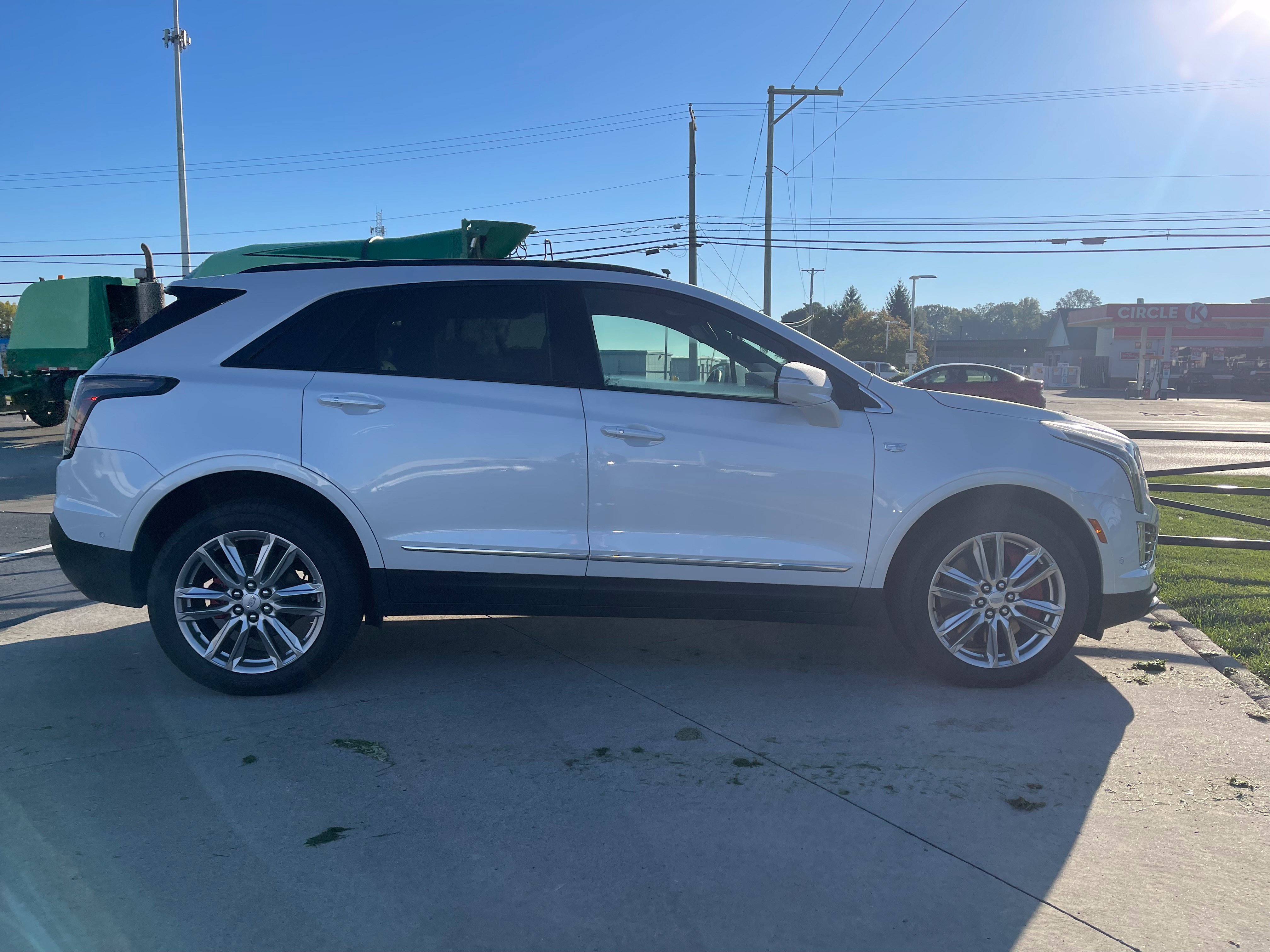 Used 2024 Cadillac XT5 Sportv w/ Technology Package AWD/4WD image 8