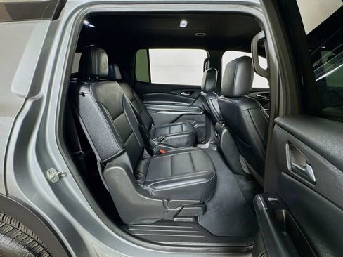 Certified 2025 Chevrolet Traverse LT FWD image 26