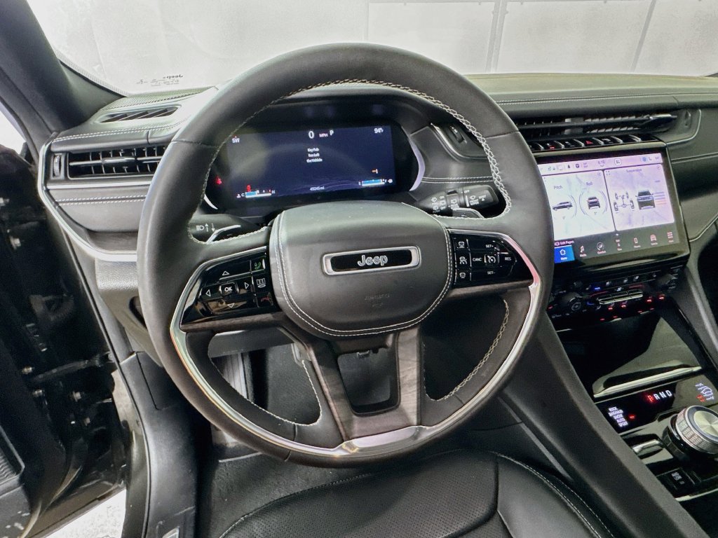 Used 2023 Jeep Grand Cherokee L Overland AWD/4WD image 12