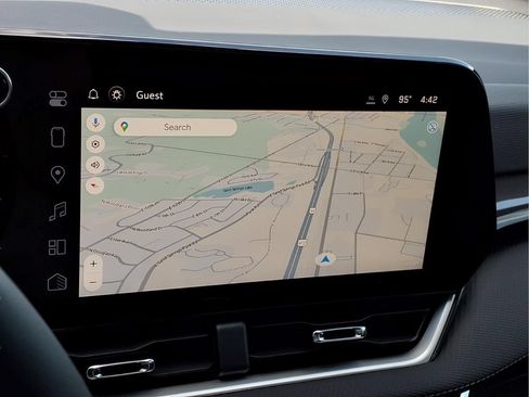 New 2026 Chevrolet Equinox LT w/ Safety and Technology Package FWD image 10