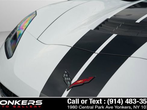 Used 2015 Chevrolet Corvette Stingray Coupe w/ Pacific Design Package image 29