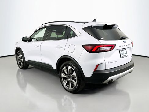 Used 2025 Ford Escape Platinum image 6