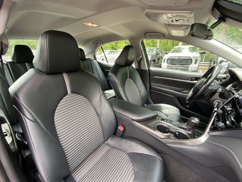 Used 2021 Toyota Camry SE AWD/4WD image 21