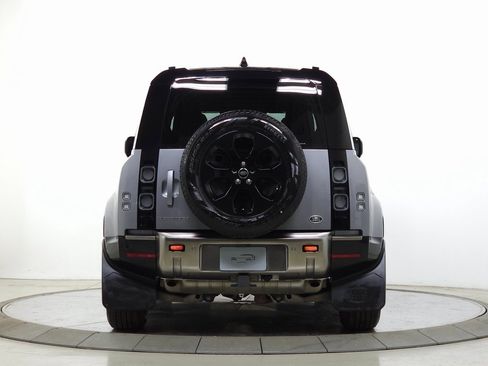 Used 2022 Land Rover Defender 110 X image 5