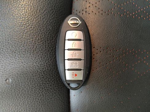 Used 2024 Nissan Altima 2.0 SR FWD image 32