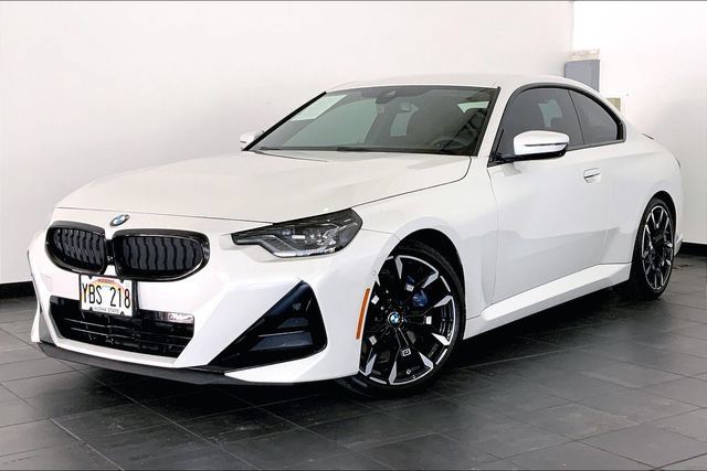 Used 2025 BMW 230i Coupe RWD image 1