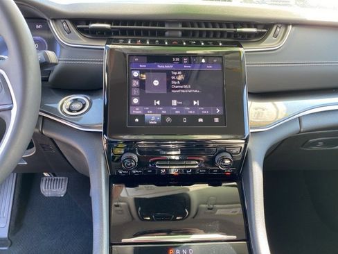 Certified 2023 Jeep Grand Cherokee Laredo image 26