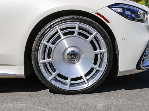 Used 2022 Mercedes-Benz S 580 4MATIC Sedan image 11