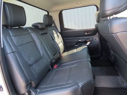 Used 2023 Toyota Tundra Limited AWD/4WD image 31