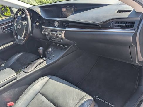 Used 2015 Lexus ES 350 w/ Luxury Package FWD image 27
