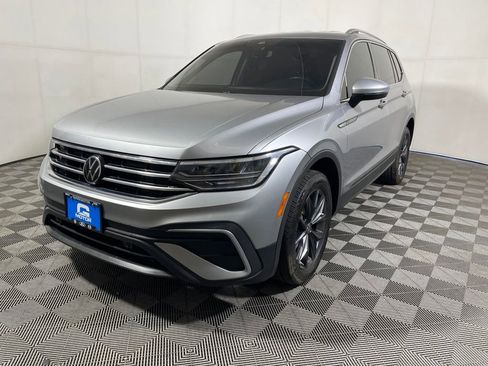 Certified 2022 Volkswagen Tiguan SE AWD/4WD image 3
