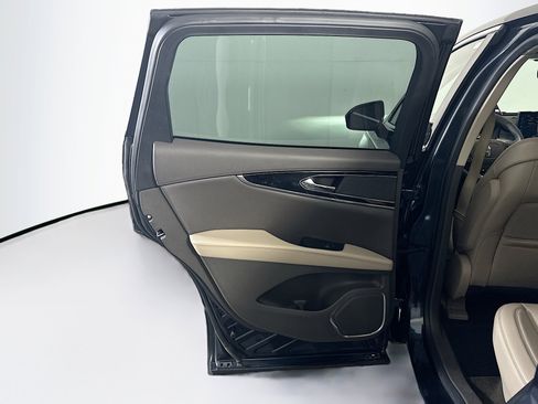 Used 2022 Lincoln Nautilus FWD w/ Premium Package image 27