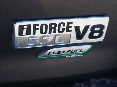 Used 2016 Toyota Sequoia Platinum image 18